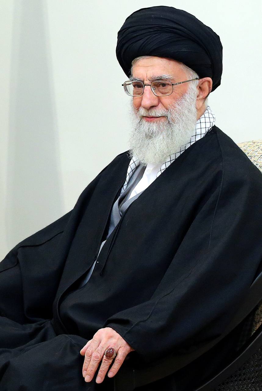 Цілями ударів США та Ізраїлю були верховний лідер Хаменеї і президент Ірану Пезешкіан, результати операції поки невідомі, — Reuters.